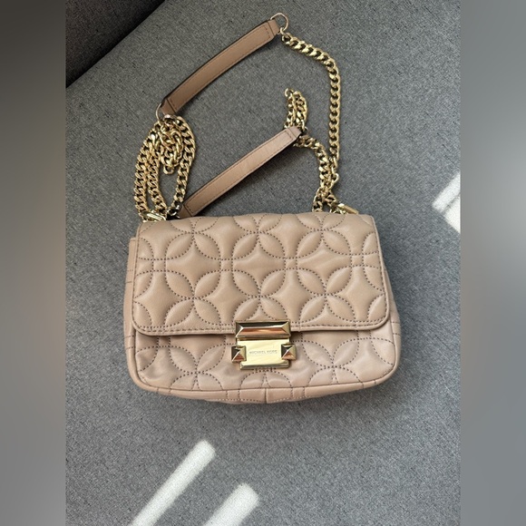 Michael Kors 30H8TSLL1T Small Sloan Leather Quilted Chain Link Shoulder Bag - Picture 13 of 14